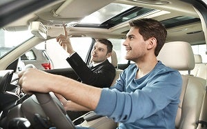 Schedule a test drive at Nissan Torres Corzo Zacatecas in Guadalupe, Zacatecas, México.